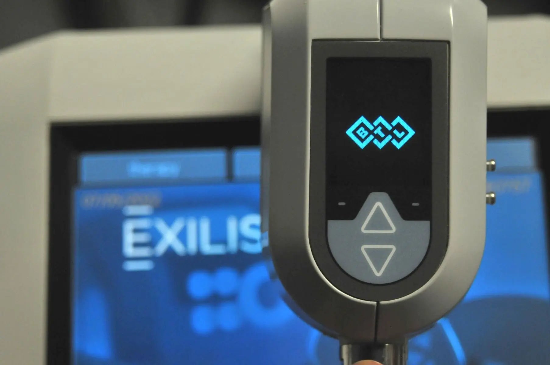 2012 BTL Exilis ELITE 120W RF Body Shaping Contouring Skin Tightening Wrinkles