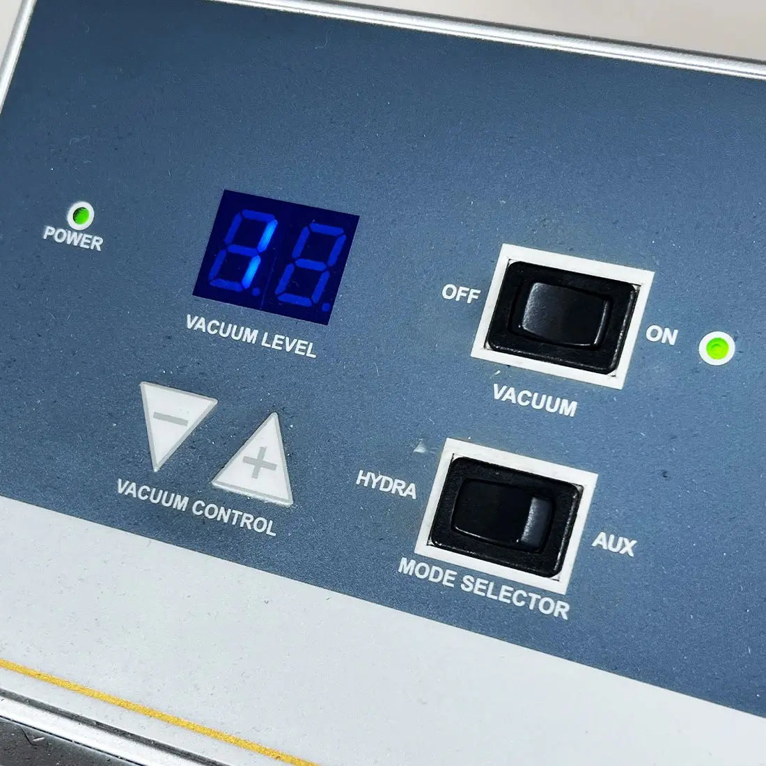 2008 Edge HydraFacial Wave Tabletop Dermabrasion Skin Therapy System Hydrofacial