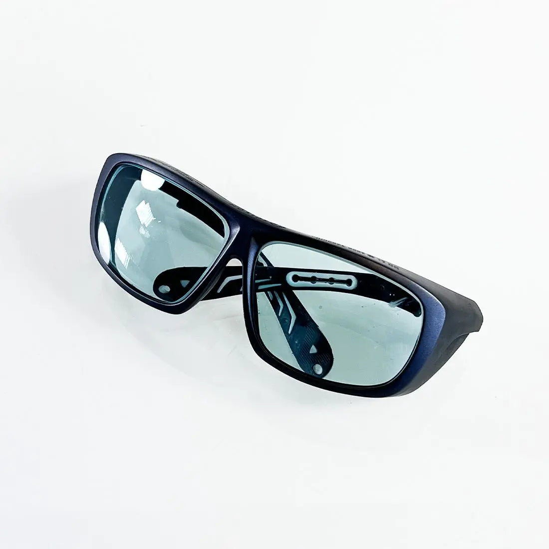 AeroLase LightPod Neo Elite MicroPulse 1064-XT Dermatological Laser with Cart Sol International Medical