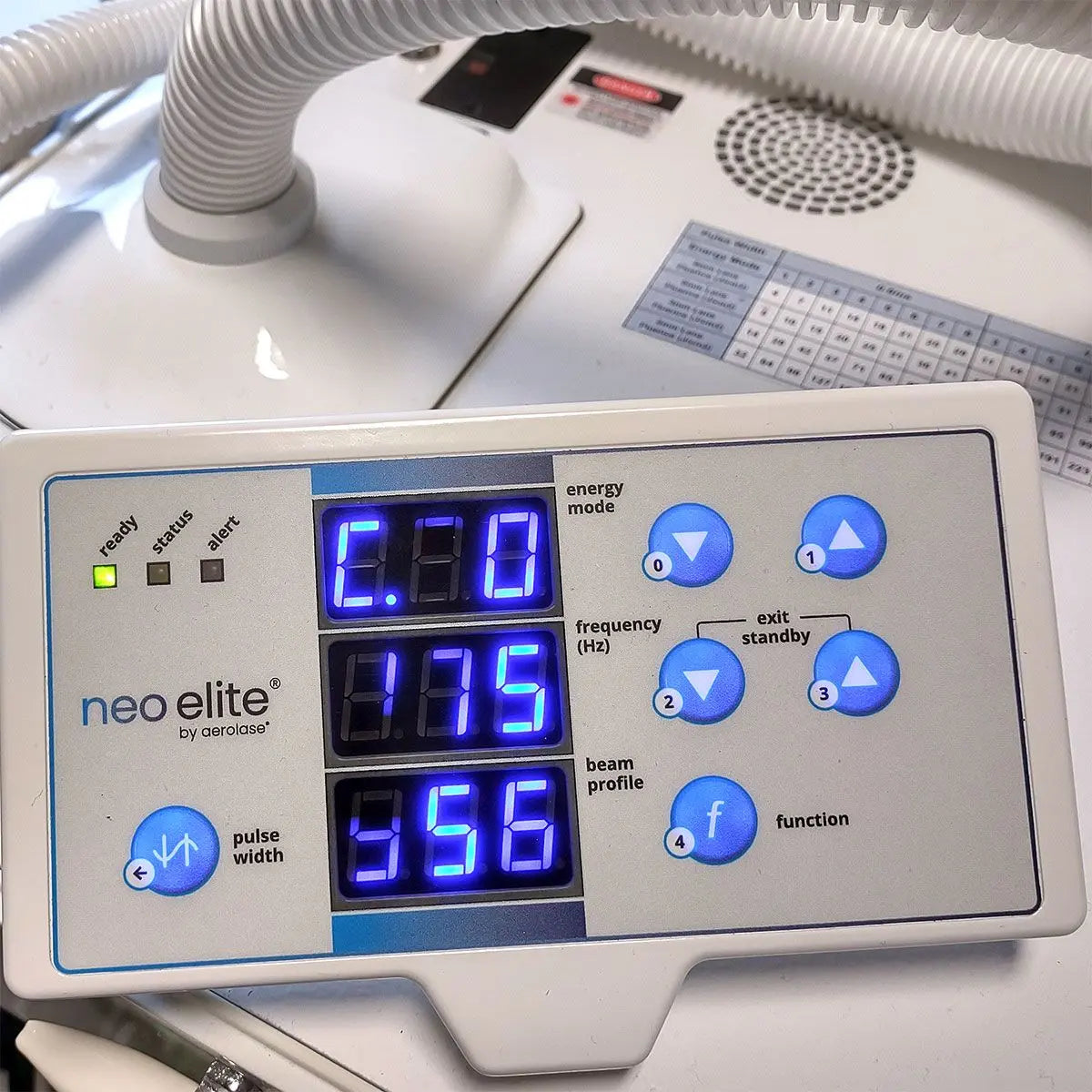 AeroLase LightPod Neo Elite MicroPulse 1064-XT Dermatological Laser with Cart Sol International Medical