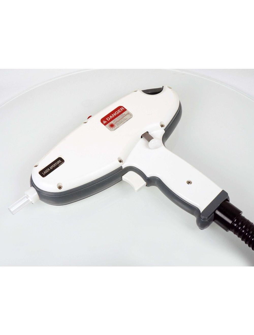 2002 Lumenis Quantum Laser Nd YAG 1064nm Handpiece SA2050005-A Hand Piece w Case