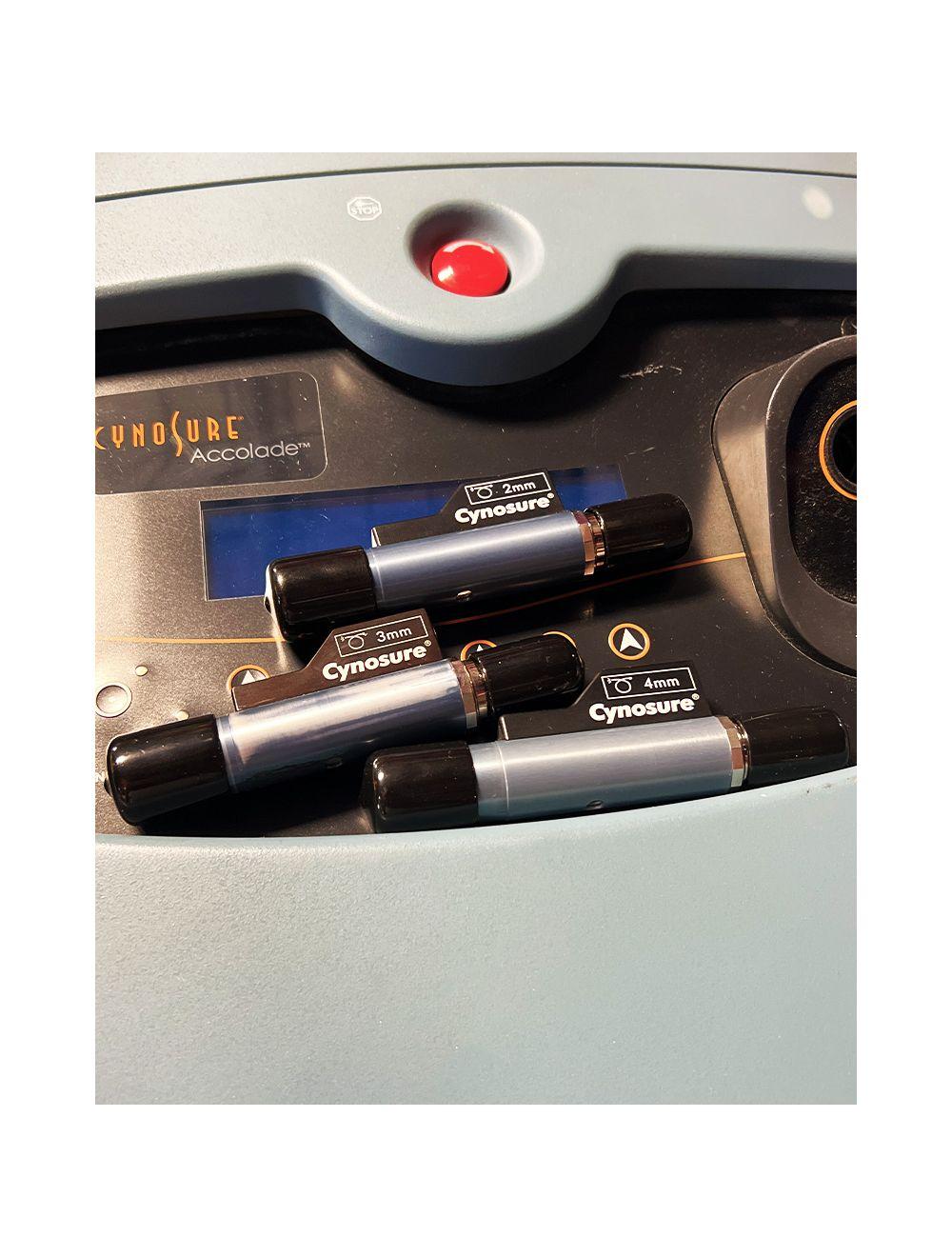 2008 CynoSure Accolade Alex Laser Hair Tattoo Removal System 100-7008-010