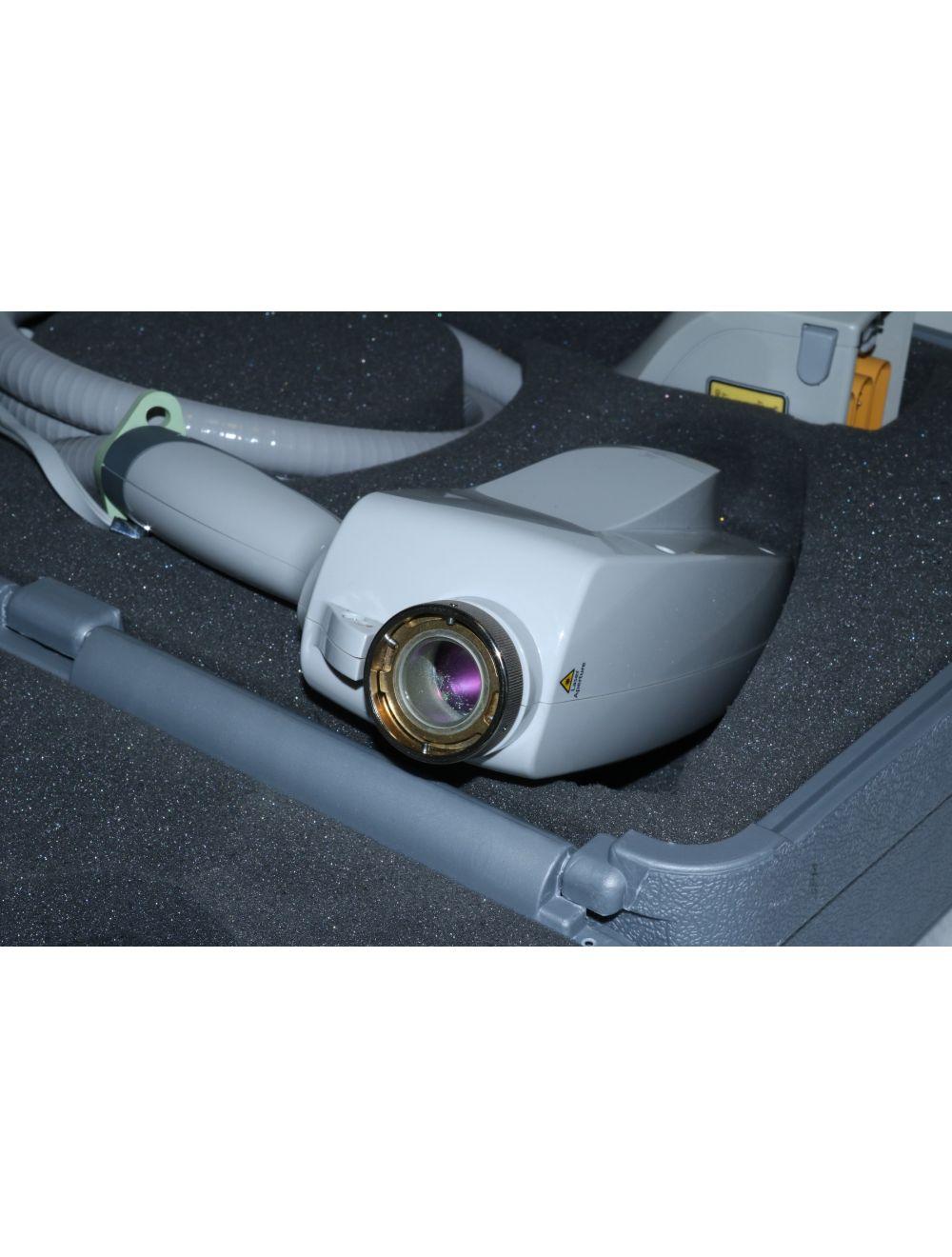 2010 Cutera Xeo Pearl Fractional ErYSGG 2790 Skin Resurfacing Laser 384K SHOTS