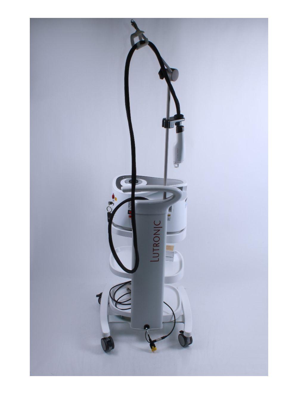 2017 Lutronic LaseMD Pro Fractional Thulium 1927 Skin Resurfacing Laser Lase MD