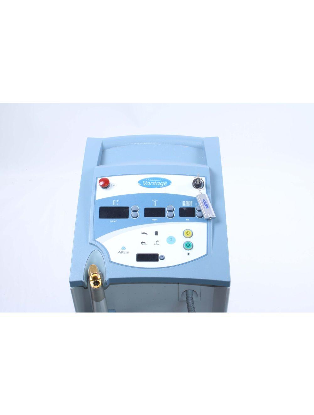 2002 Cutera Altus CoolGlide Vantage Nd YAG 1064 Hair Removal Vascular PFB Laser