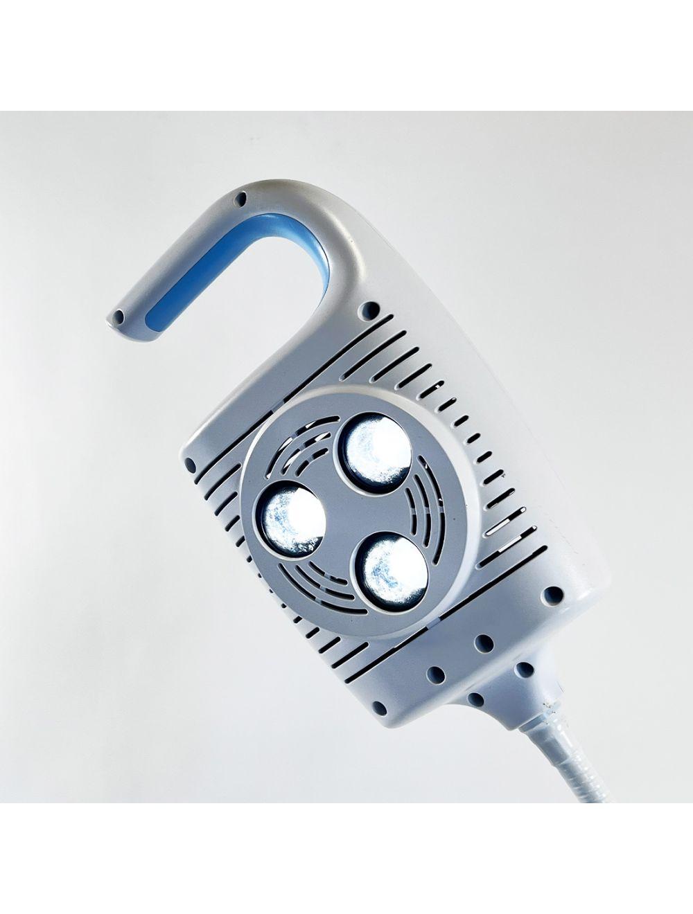 Welch Allyn GS600 Minor Procedure 3 LED Lights Green Series White Mobile Stand