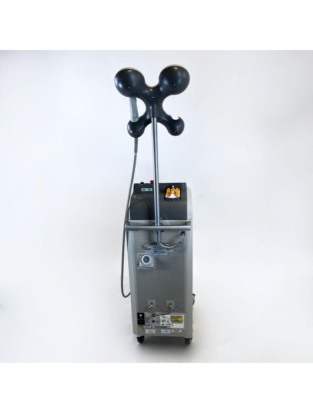 2012 Cutera Xeo Nd:Yag 1064 Laser System Nd Yag Handpiece Skin Acne Scars