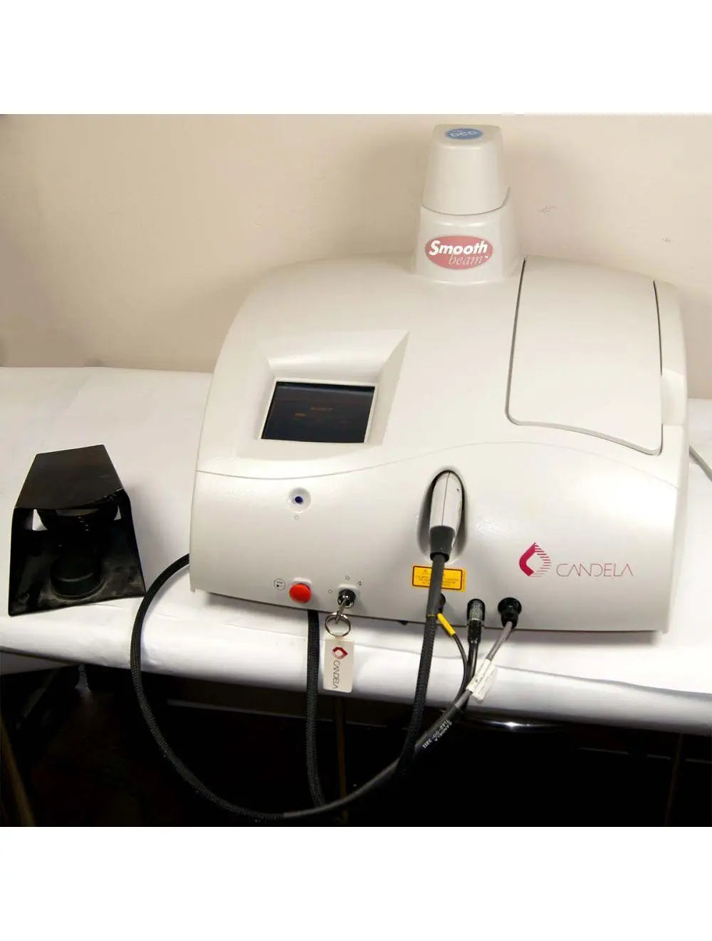 2002 Candela SmoothBeam Diode Laser Tabletop System Wrinkles Acne Scars Lesions