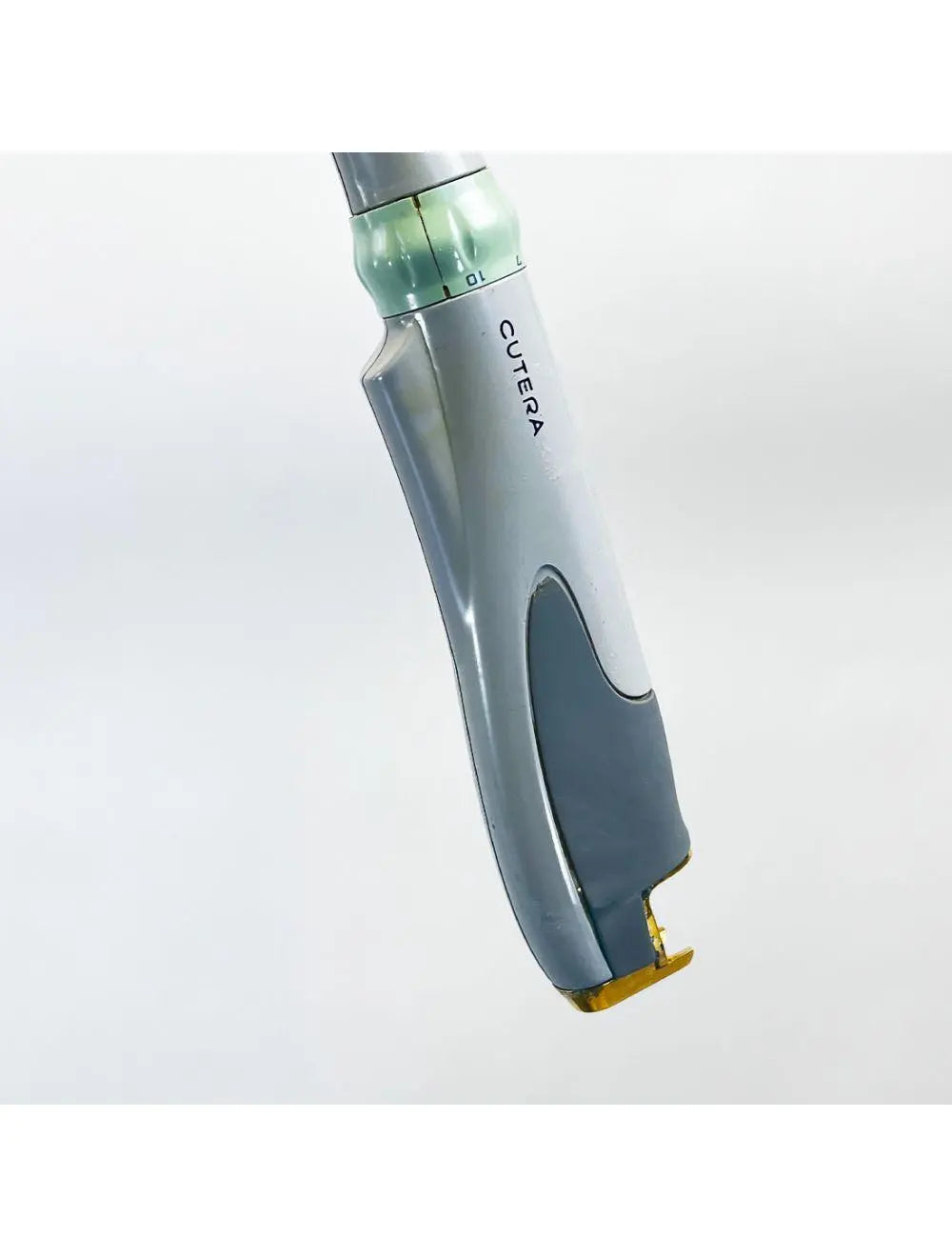 2005 Cutera Altus CoolGlide RVantage 110 Vantage Nd YAG 1064 Hair Removal Laser
