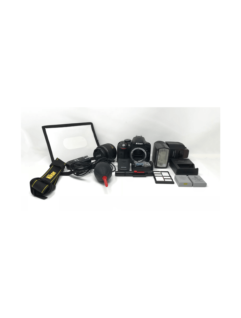 Nikon D3300 Digital Camera DSLR DX VR 18-55mm Flash w/ Accessories YN560 IV