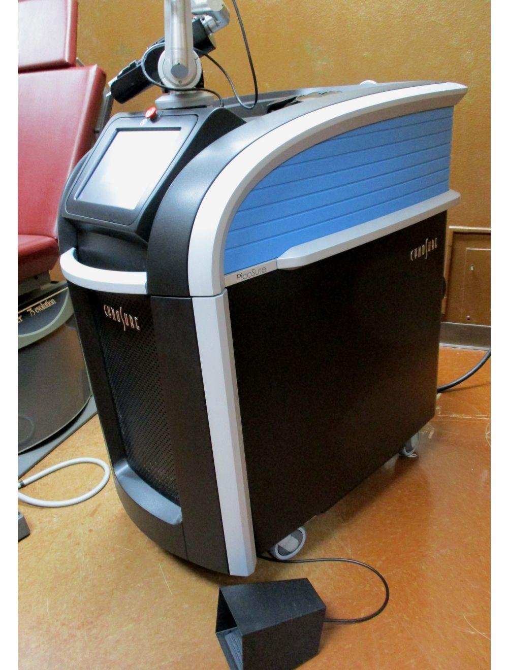 2013 Cynosure Picosure Laser 532 755 1064 nm Lesions Acne Scar Tattoo Removal