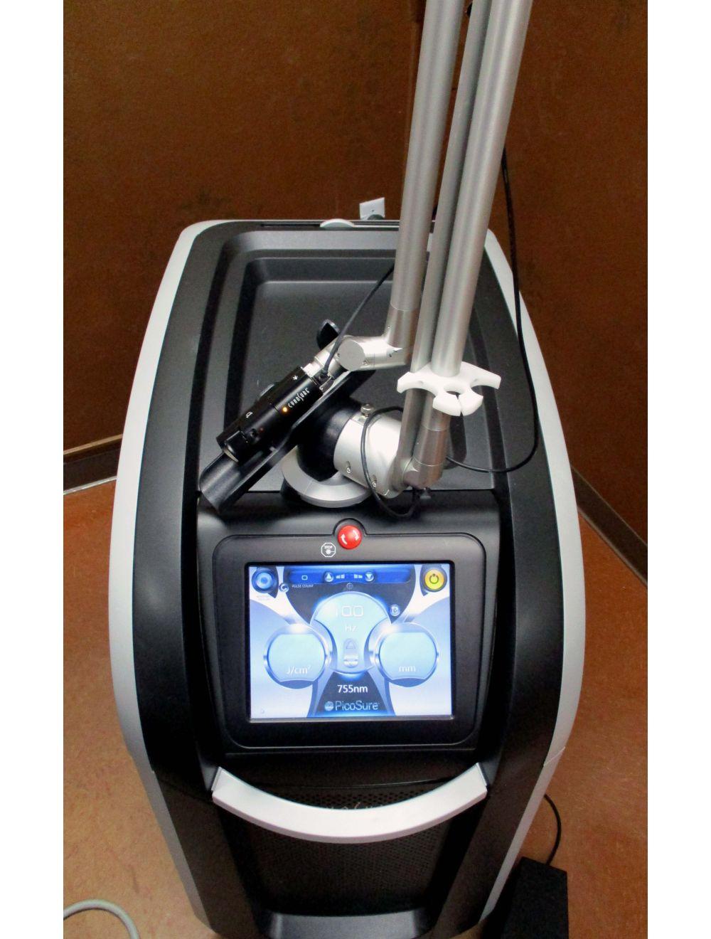 2013 Cynosure Picosure Laser 532 755 1064 nm Lesions Acne Scar Tattoo Removal