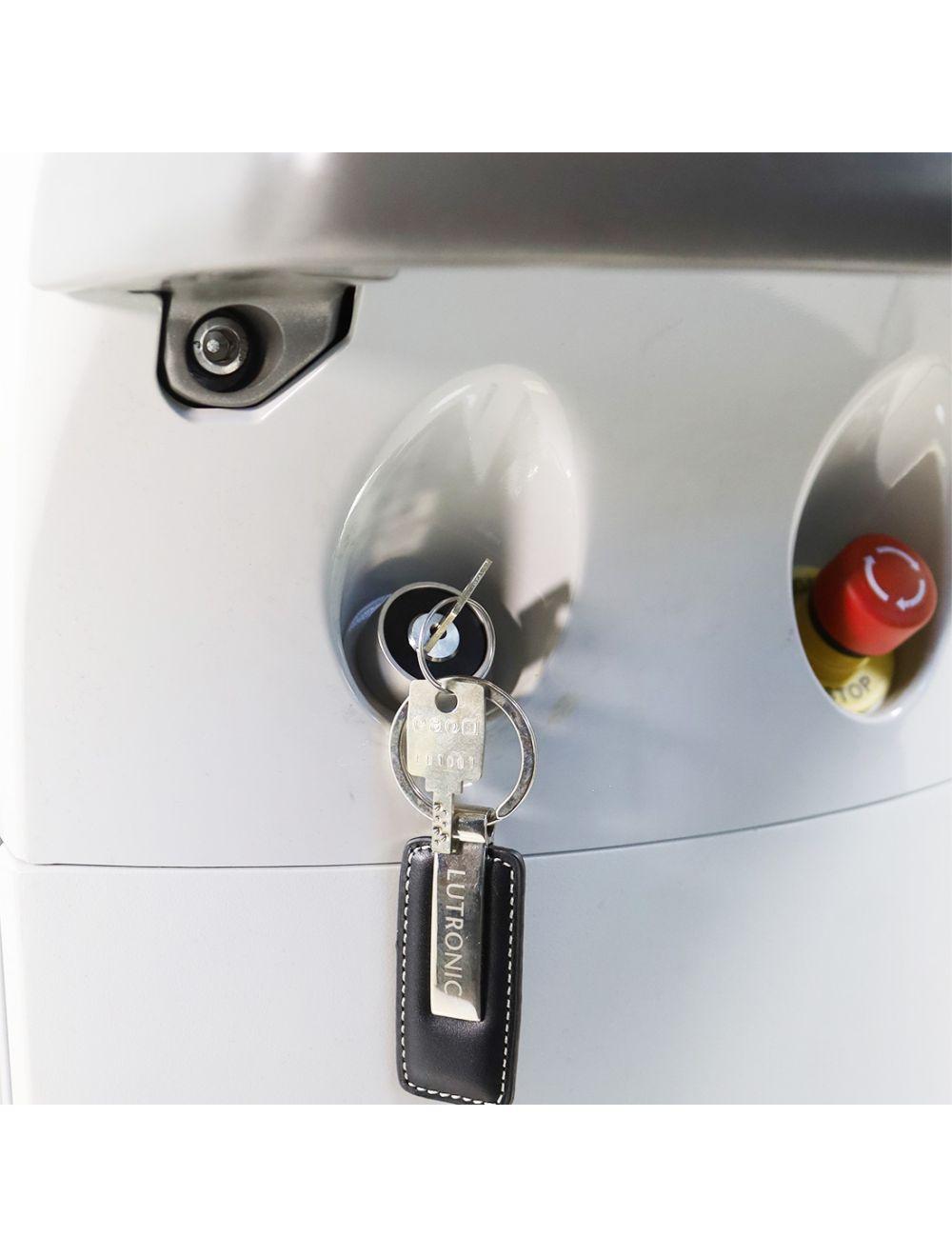 2012 Lutronic Spectra Dual Pulsed Nd Yag Laser Class IV Tattoo Removal System