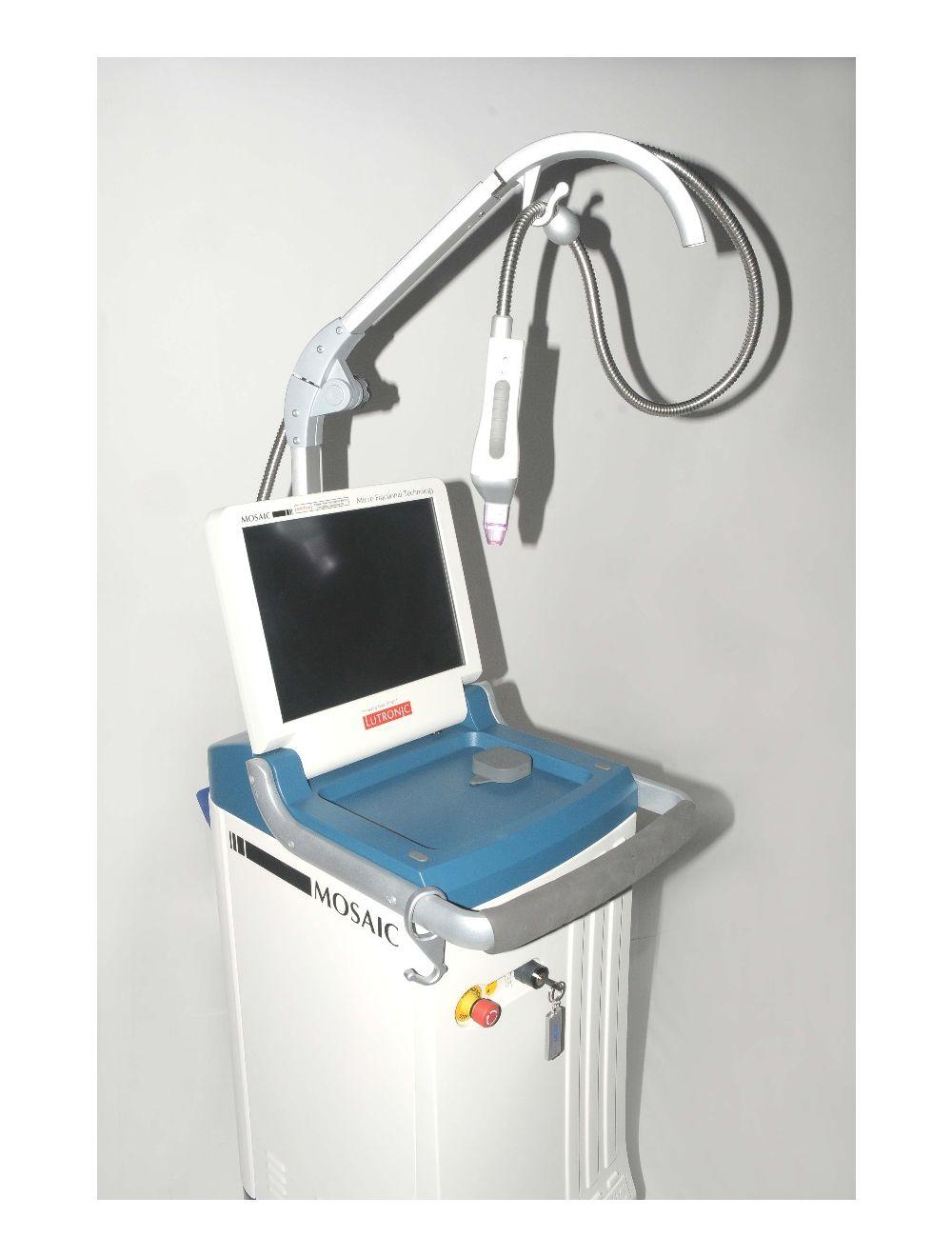 2008 Lutronic MOSAIC Er Glass ERBIUM Fractional LASER 1550 nm Skin Tightening ST
