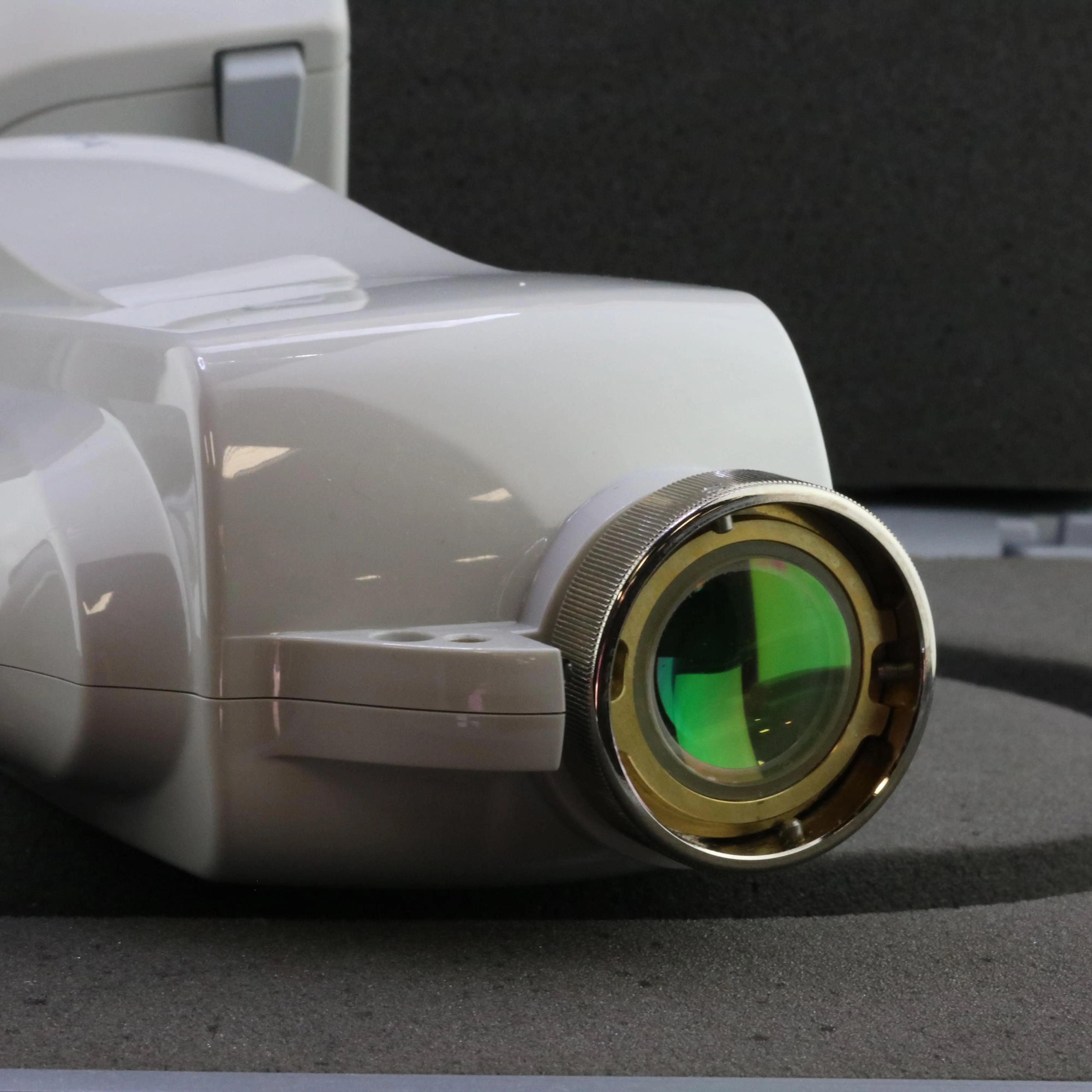 2007 Cutera Pearl ErYSGG Wrinkle Age Spots Ablative Resurfacing Laser 200K Pulse