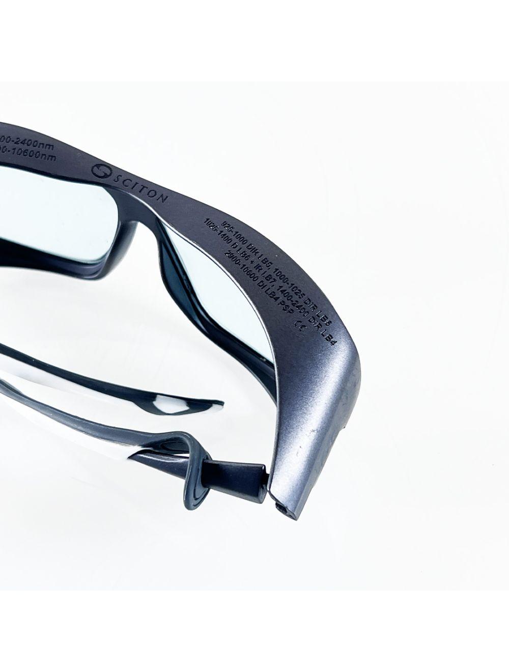 AeroLase LightPod Neo Elite MicroPulse 1064-XT Dermatological Laser with Cart image 19