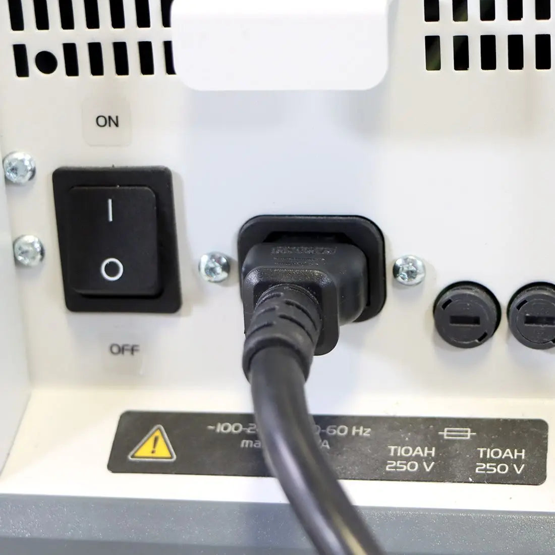 2021 BTL EMTone RF Cellulite Reduction System Skin Tightening BTL-084 BTL