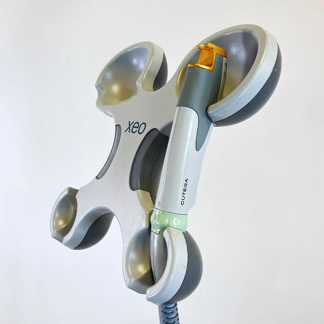 2012 Cutera Xeo Nd:Yag 1064 Laser System Nd Yag Handpiece Skin Acne Scars Cutera