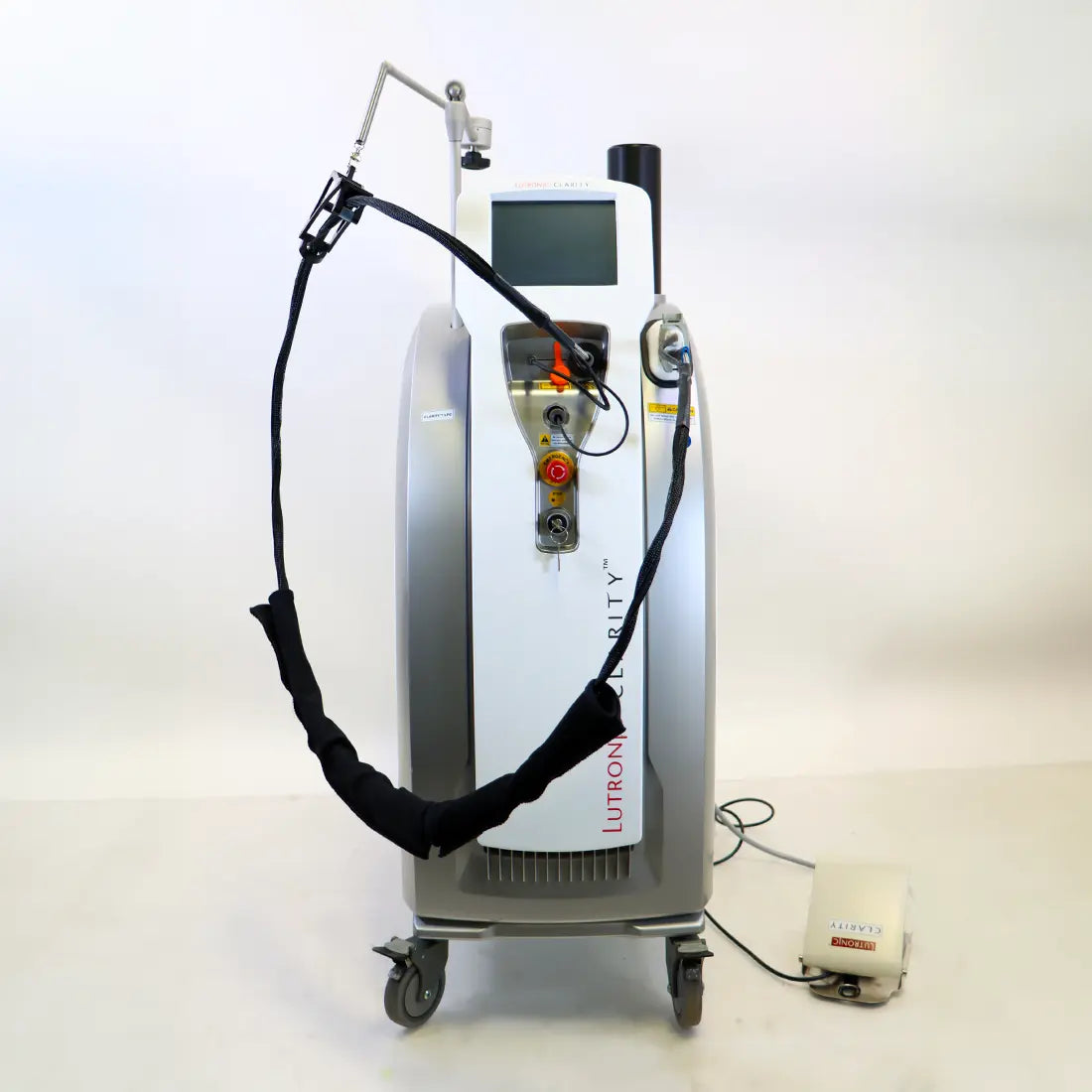 2015 Lutronic Clarity LPC Long Pulsed Alexandrite Nd:Yag Laser System Lutronic